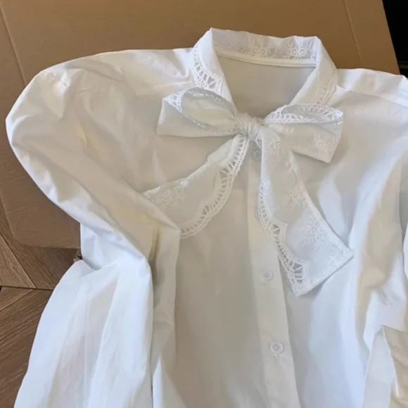 White Lace Hem Bow Collar Shirt - Picture 3 of 5